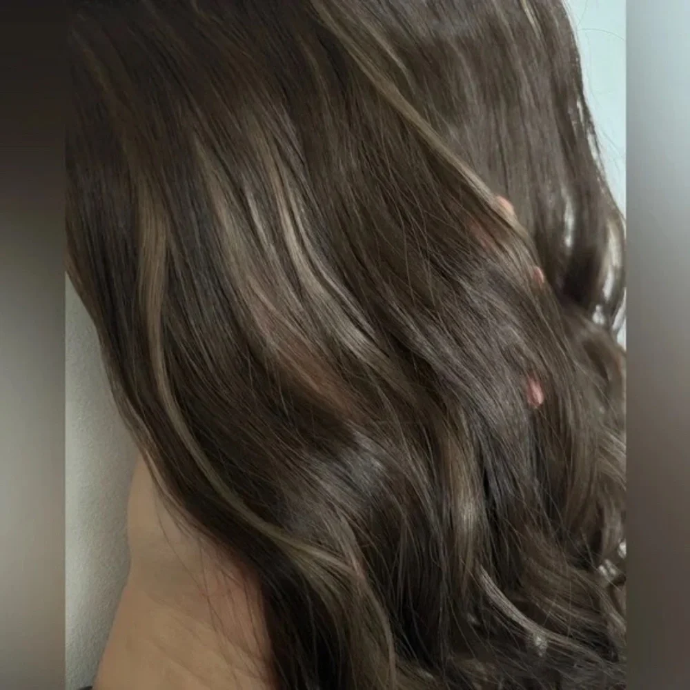 22” Clip-In Hair Extension Brown with Blonde Highlights Wavy | Volume Hairpiece